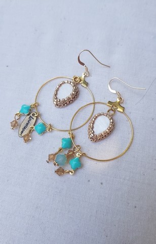 bijou artisanal - boucles créoles city nacre et or