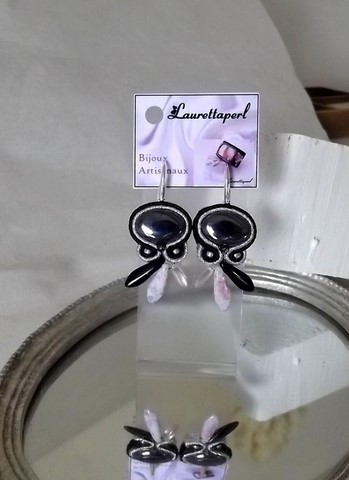 bijou brodé - boucles Crazy dagues