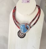 Colllier brodé à l'aiguille - collier Bohémienne