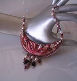 Colllier brodé à l'aiguille - collier Floraly